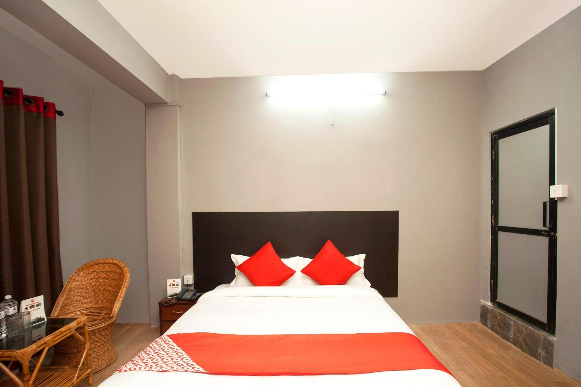 Oyo 587 Hotel Tradition Inn Kathmandu Exteriör bild