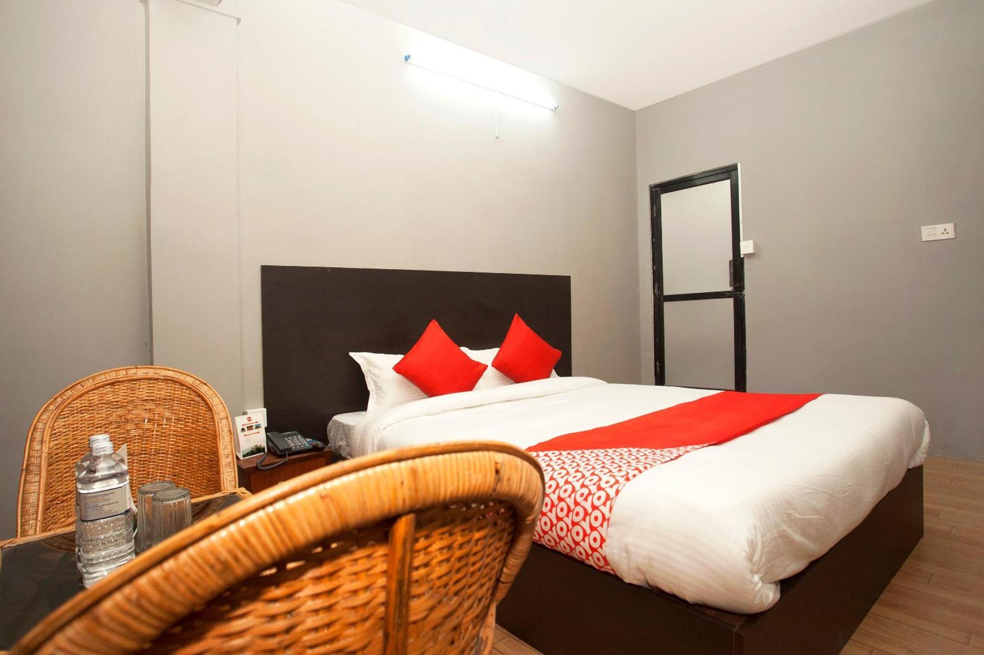Oyo 587 Hotel Tradition Inn Kathmandu Exteriör bild